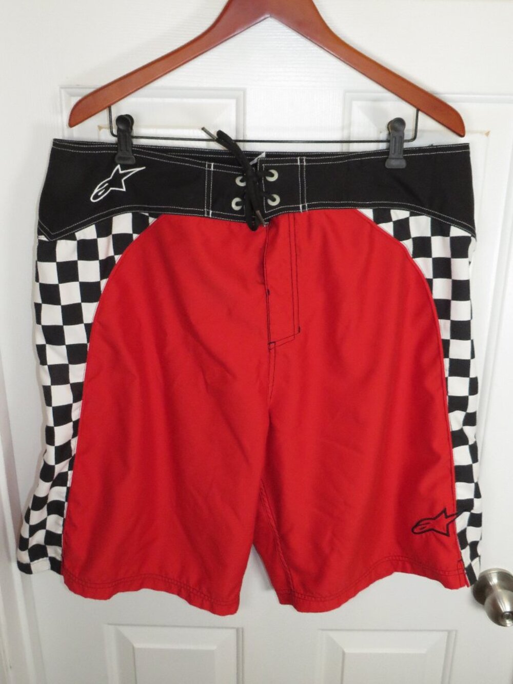Alpinestars Men's 36 Boardshorts Black/White/Red Checkerboard Side Pattern 11"